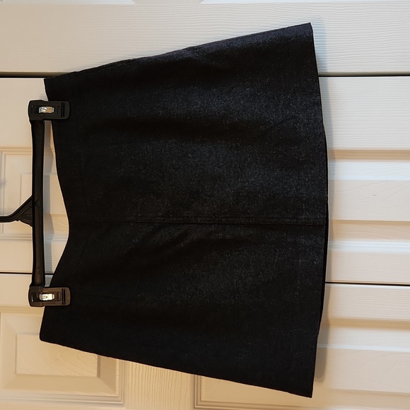 American Eagle 75% wool mini skirt - Picture 2 of 4